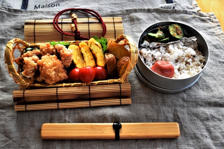 今日の弁当 から揚げ弁当 手作りお菓子のお店 Chiffon Chiffon 今日の弁当 から揚げ弁当 手作りお菓子のお店 Chiffon Chiffon