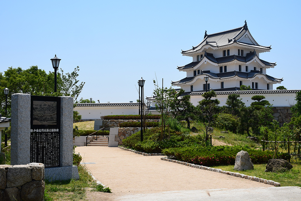 平成最後の築城、145年ぶりに甦った尼崎城天守。_e0158128_11114442.jpg