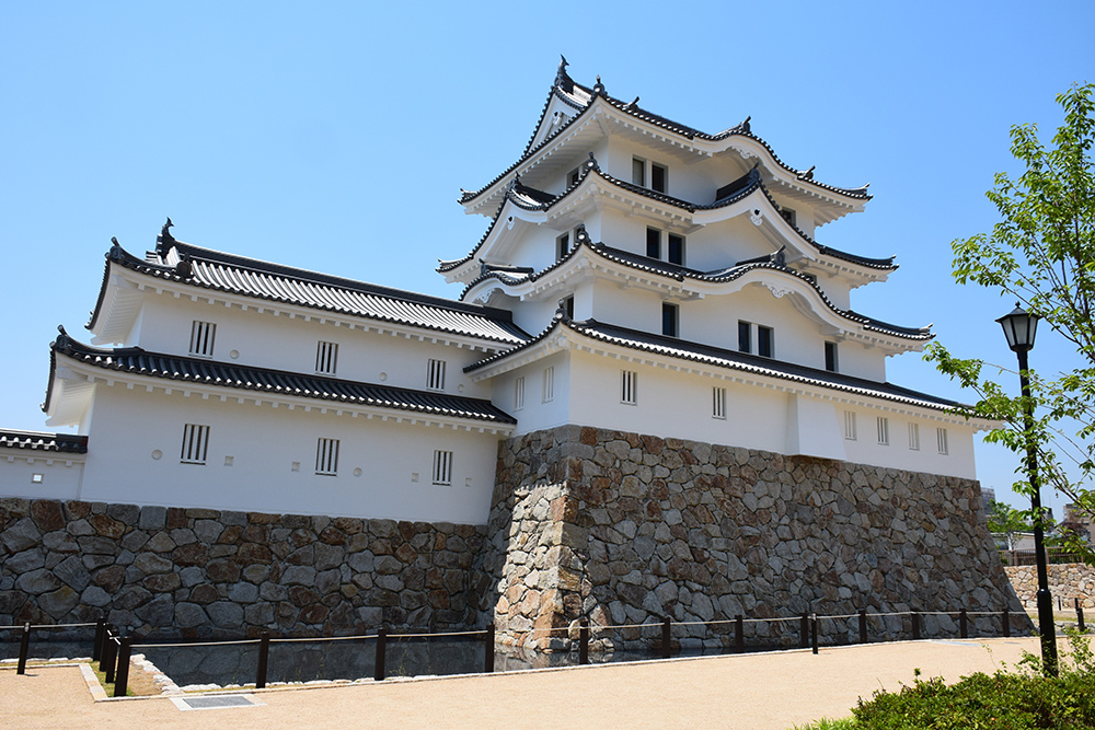 平成最後の築城、145年ぶりに甦った尼崎城天守。_e0158128_11165573.jpg