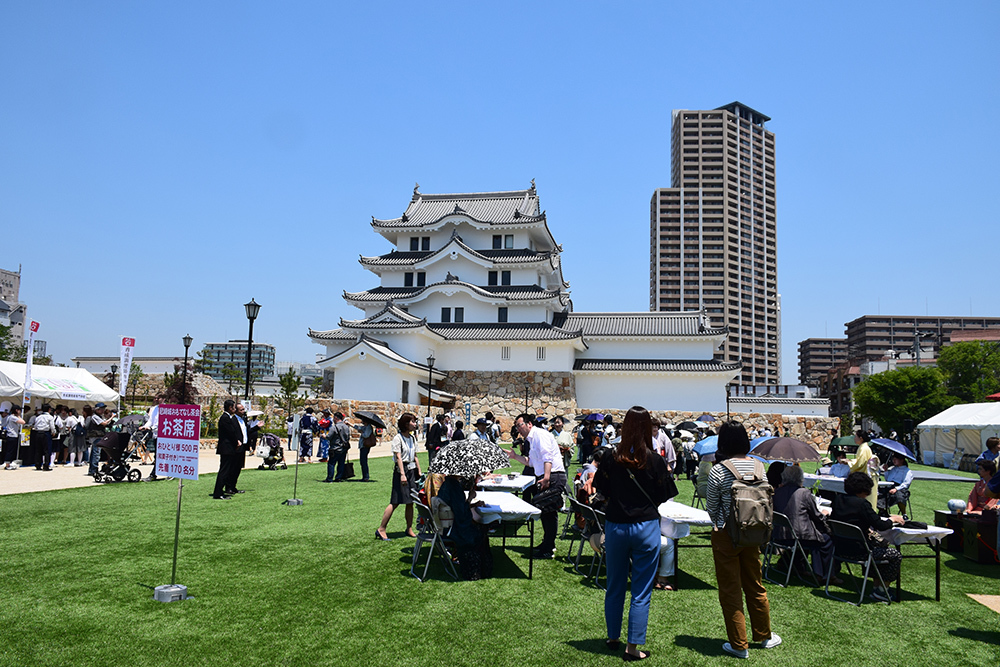 平成最後の築城、145年ぶりに甦った尼崎城天守。_e0158128_11225755.jpg