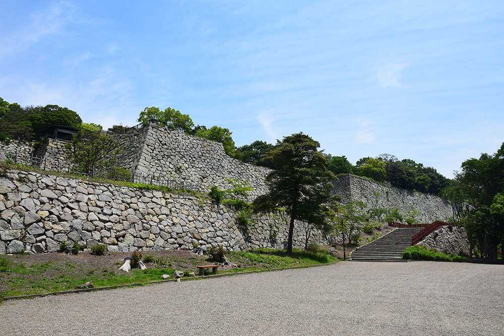 築城400周年の明石城を歩く。 その3 <南帯郭>_e0158128_16561362.jpg