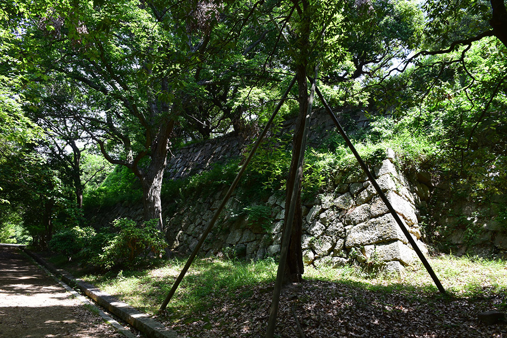 築城400周年の明石城を歩く。 その4 <稲荷郭>_e0158128_17531248.jpg