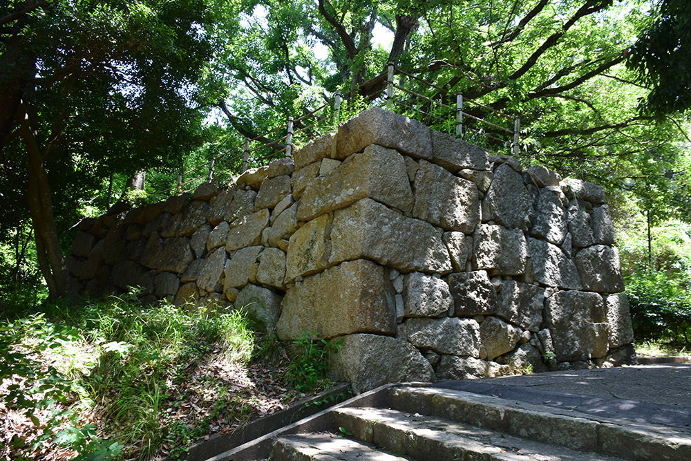 築城400周年の明石城を歩く。 その4 <稲荷郭>_e0158128_18123920.jpg