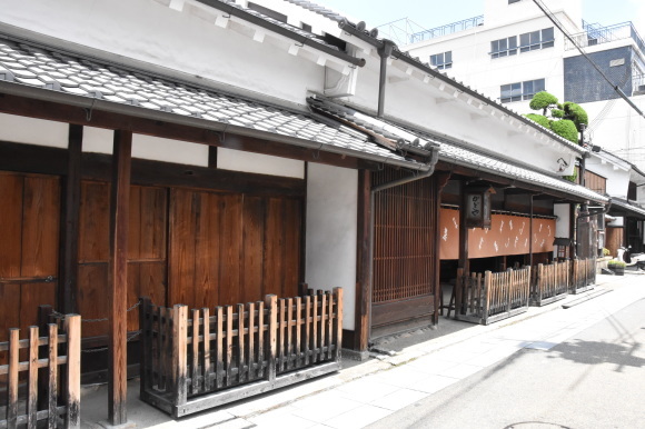 枚方の遊郭 鍵屋_f0347663_11462324.jpg