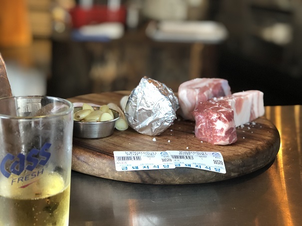 まだまだ行列「金豚食堂(クムテジシクタン)」_b0060363_12110958.jpeg