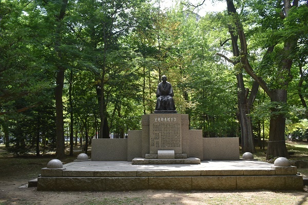 街角美術館　朝倉文夫制作「木下成太郎」札幌中島公園_f0362073_12165298.jpg