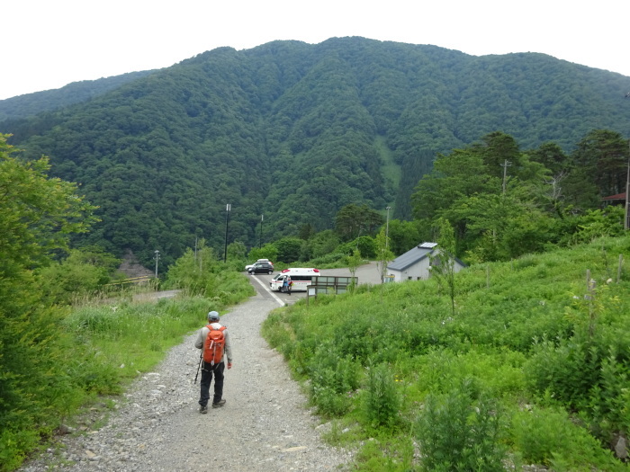 最初から最後まで急登の荒島岳_b0124306_15475454.jpg