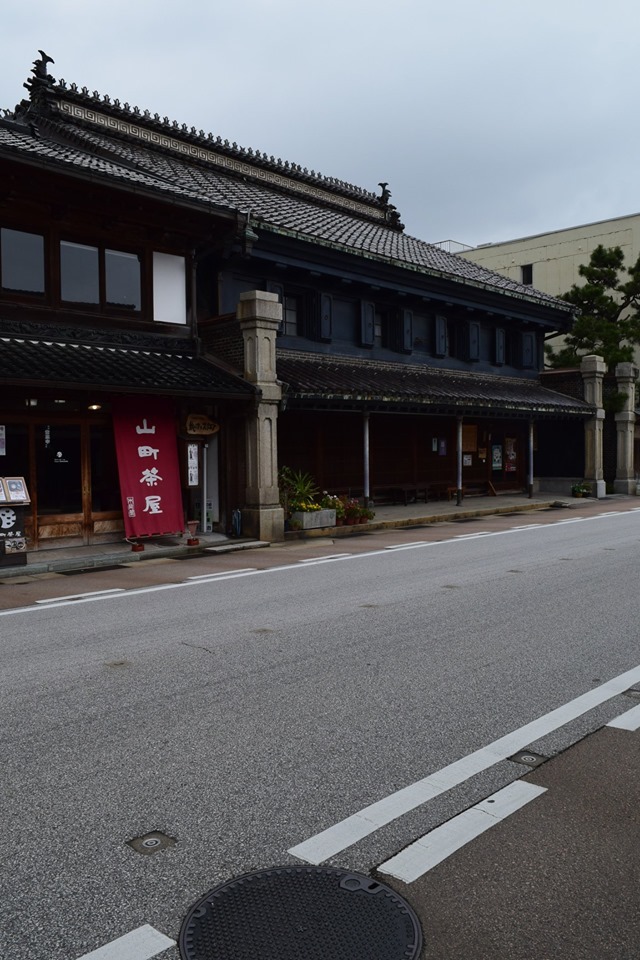 富山県高岡市の菅野家住宅(明治モダン建築探訪・番外編)_f0142606_04351320.jpg
