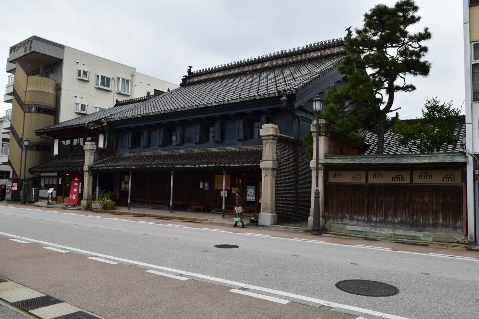 富山県高岡市の菅野家住宅(明治モダン建築探訪・番外編)_f0142606_04433145.jpg