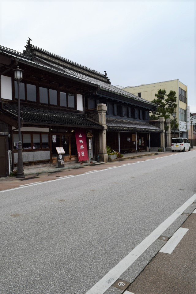 富山県高岡市の菅野家住宅(明治モダン建築探訪・番外編)_f0142606_04444398.jpg