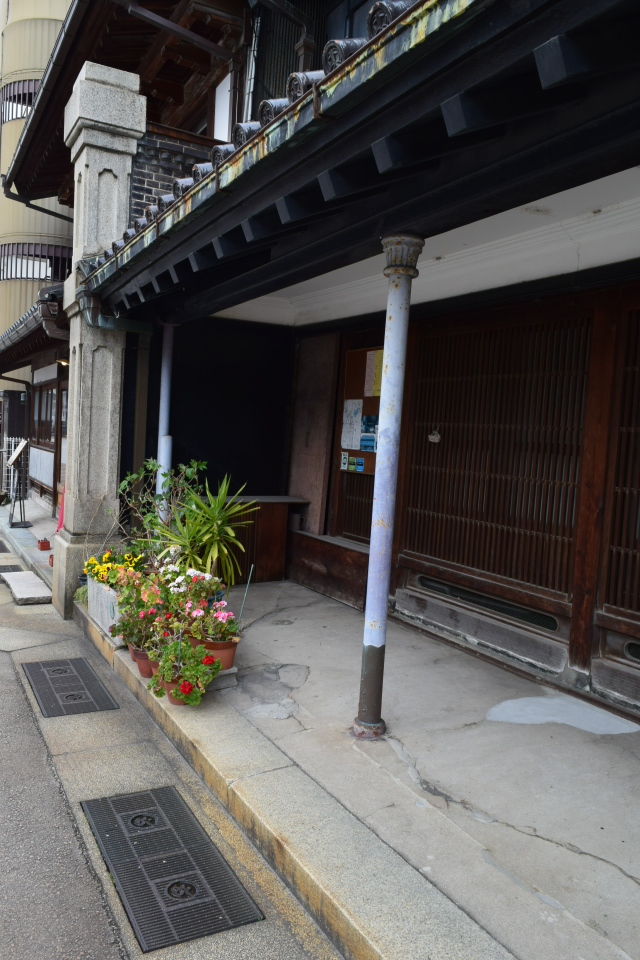 富山県高岡市の菅野家住宅(明治モダン建築探訪・番外編)_f0142606_06302208.jpg