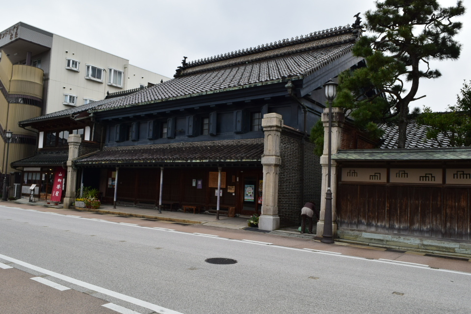 富山県高岡市の菅野家住宅(明治モダン建築探訪・番外編)_f0142606_06325599.jpg
