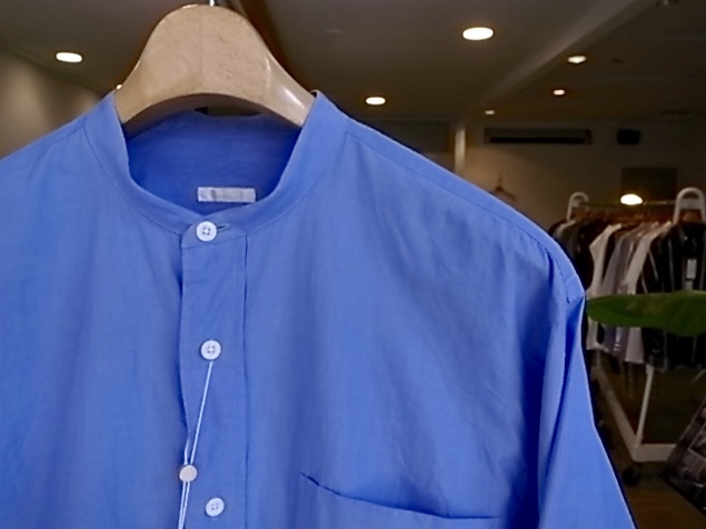 COMOLI Band Collar Shirt / SAX BLUE : TRUNK