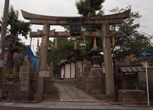 ●神社の造形―大将軍神社（東三条社）、その１_d0053294_22125813.jpg