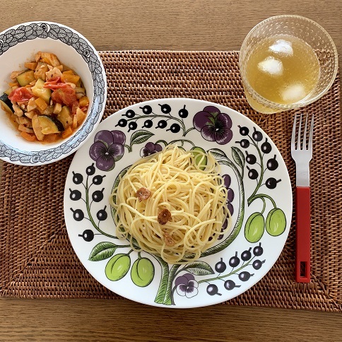 今日のお昼ごはん。＆メダカの赤ちゃん。_e0412865_14502216.jpg