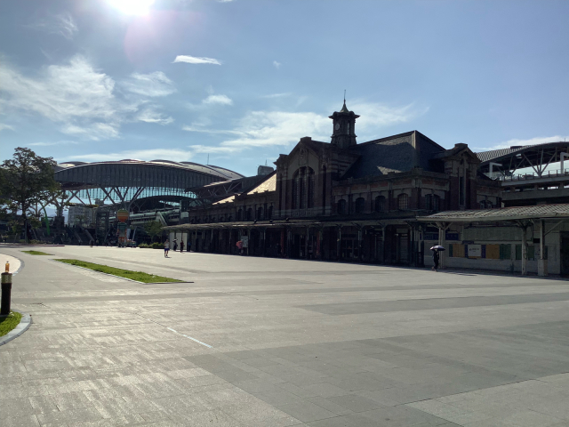 旧台鉄台中駅、美しい。_a0334793_02122596.jpg