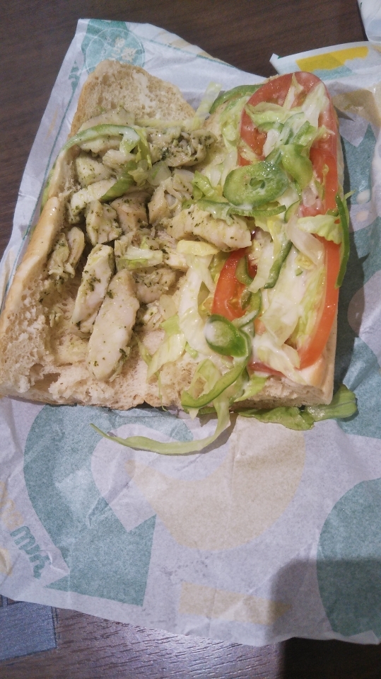 サブウェイ 爽やかサラダチキン~瀬戸内レモンソース~_f0076001_23365420.jpg