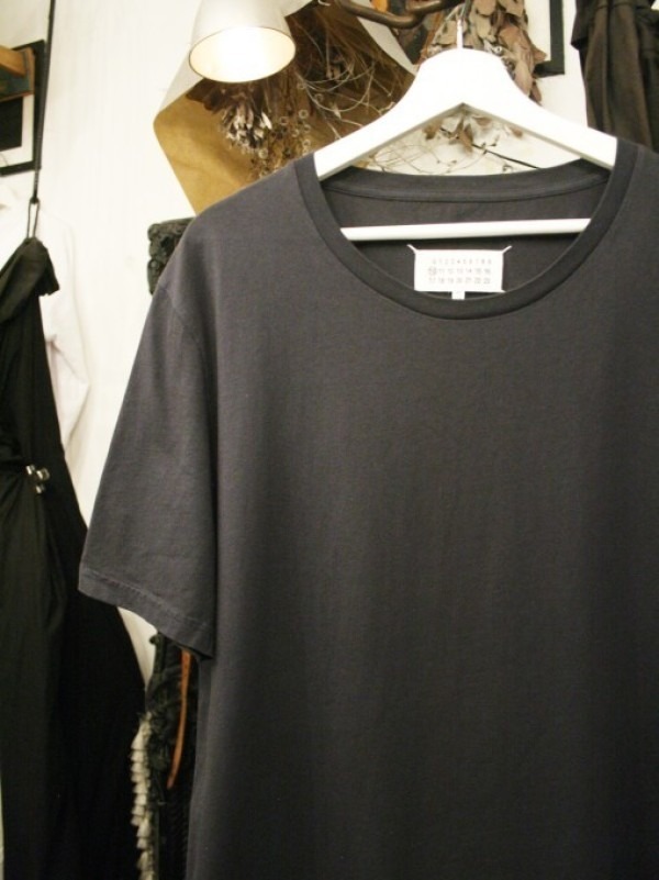 今年最初で最後となるか!?海!! 入荷 マルタンマルジェラ Tシャツ 大漁!!大量!!_f0180307_23252976.jpg