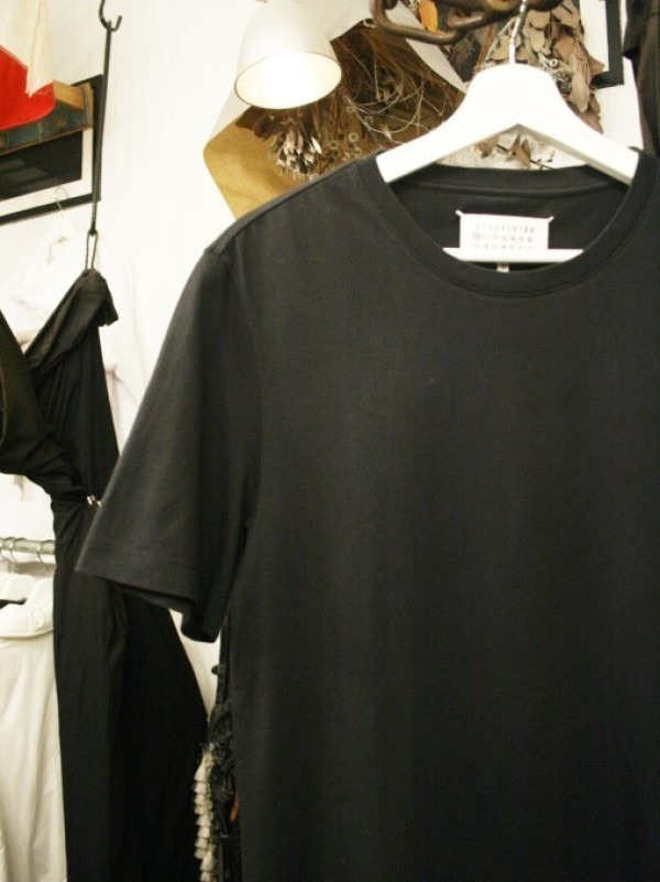 今年最初で最後となるか!?海!! 入荷 マルタンマルジェラ Tシャツ 大漁!!大量!!_f0180307_23273249.jpg