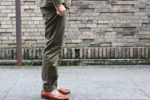 「WORKERS」考え抜かれた \"Officer Trousers, Type 2\" ご紹介_f0191324_07425236.jpg
