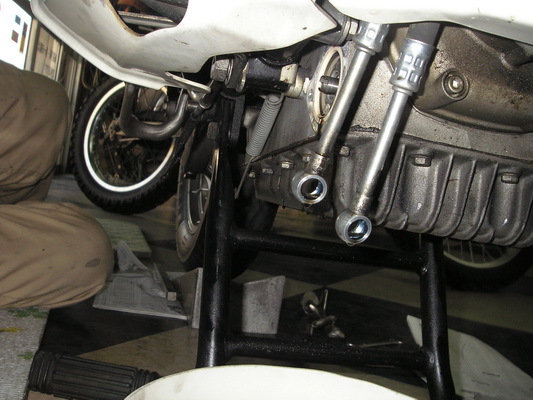 BMW R100RS 継続検査とメーターの修理依頼_e0218639_10064791.jpg