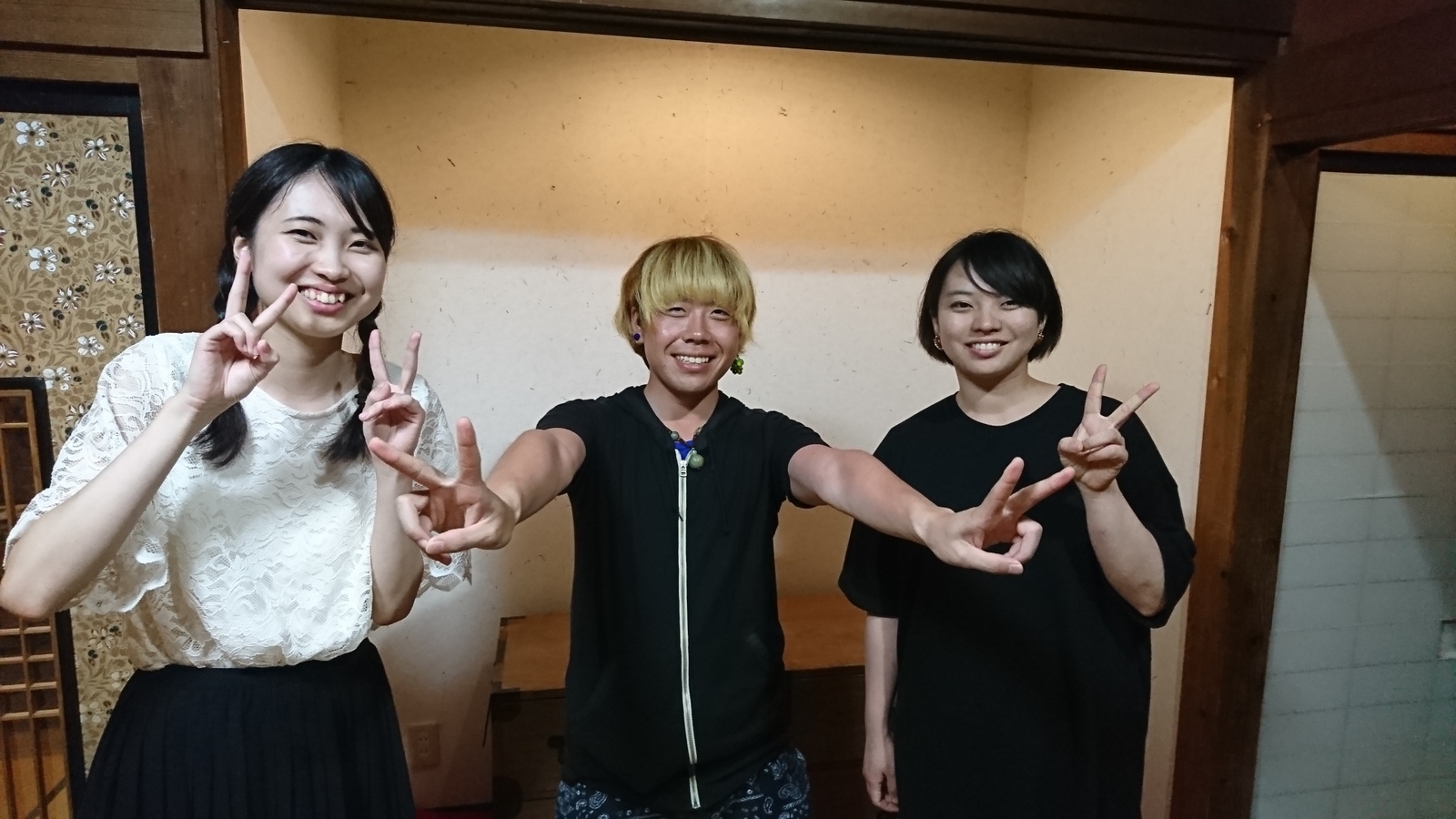 蔵織は今日から新しい展覧会スタート。_e0046190_17593585.jpg