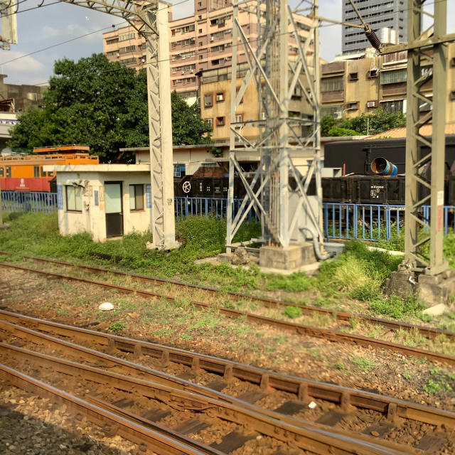 台鉄六家線で高鉄新竹へ、新幹線で台北へ戻ります。_a0334793_08005640.jpg