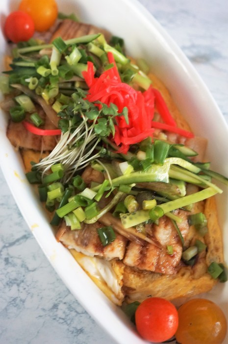 ■【特製穴子丼 具材もタップリでスタミナ満点!!】_b0033423_09262532.jpg