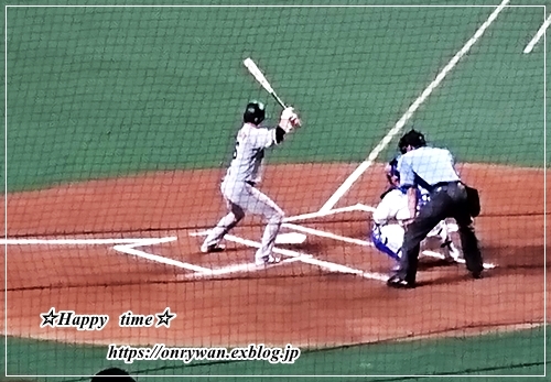 ボロニアおむすび弁当と野球観戦のお愉しみ♪_f0348032_16325512.jpg