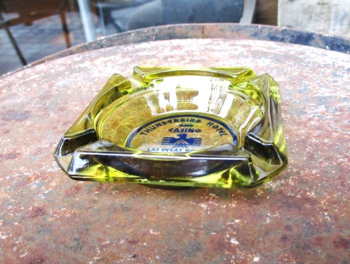 Vintage Advertising Ash Tray THUNDERBIRD_e0187362_11542947.jpg