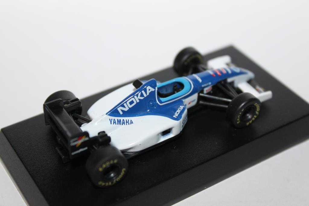 1/64 Kyosho Tyrrell F1 023 【1995】_b0285587_07075259.jpg