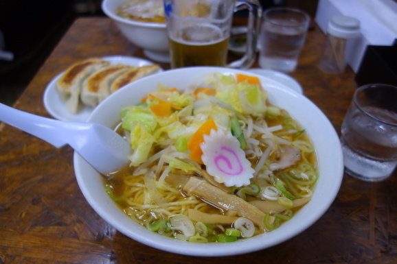 太陽@高円寺でナルト入り野菜ラーメン_e0230011_16214935.jpg
