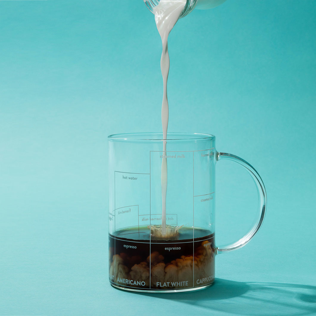 MoMA マルッチーノ マグ Josh Corn,2017_b0125570_11471898.jpg