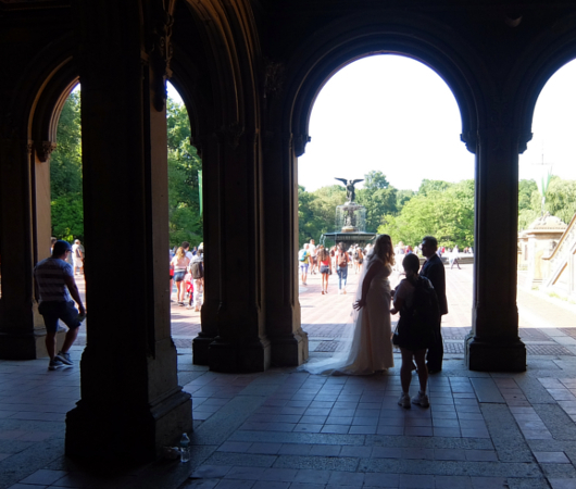 セントラルパークのベセスダの噴水（Bethesda Fountain）広場へ・・・_b0007805_05502932.jpg