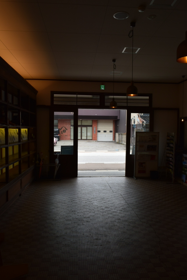 富山県高岡市の山町ヴァレー(昭和モダン建築探訪)_f0142606_07582080.jpg