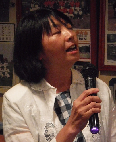 a0051539_05371080.png