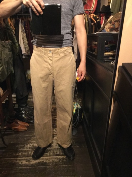 40's U.S.Army khaki trousers : BUTTON UP clothing