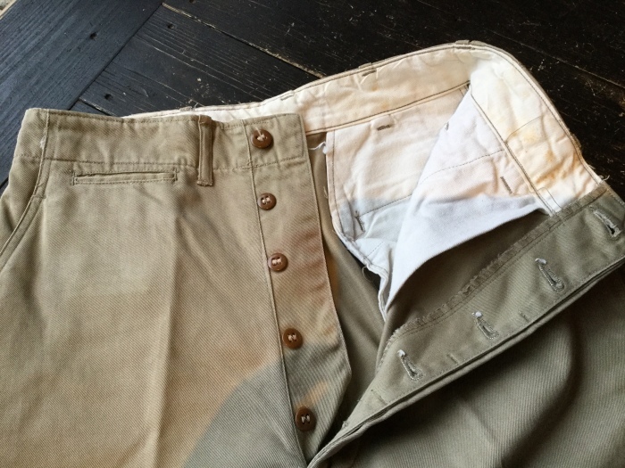 40's U.S.Army khaki trousers : BUTTON UP clothing 40's U.S.Army khaki trousers : BUTTON UP clothing