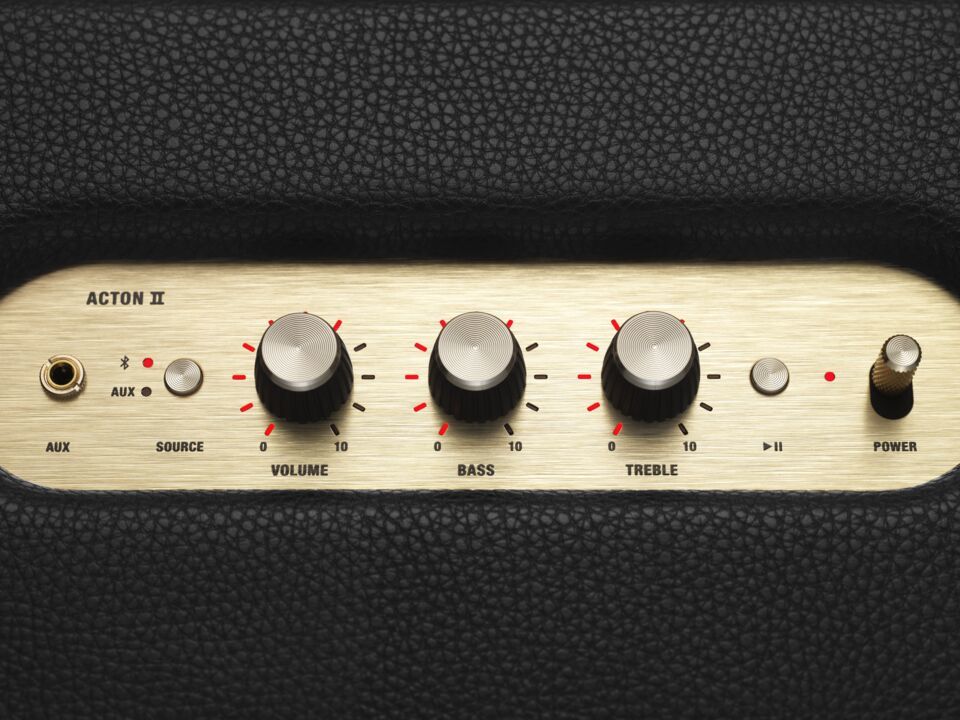 イギリスを代表し半世紀以上に渡る歴史を誇るMARSHALLからスピーカー!_b0125570_10431533.jpg