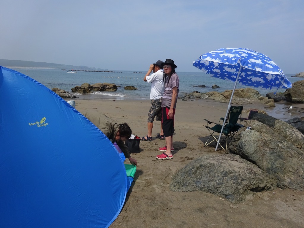 2019夏帰省[8/7(1)] 八戸白浜海岸で海水浴&相撲_d0061678_16101476.jpg