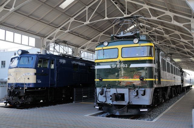 トワイライトプラザの車両たち : 蜜蜂的写真日記