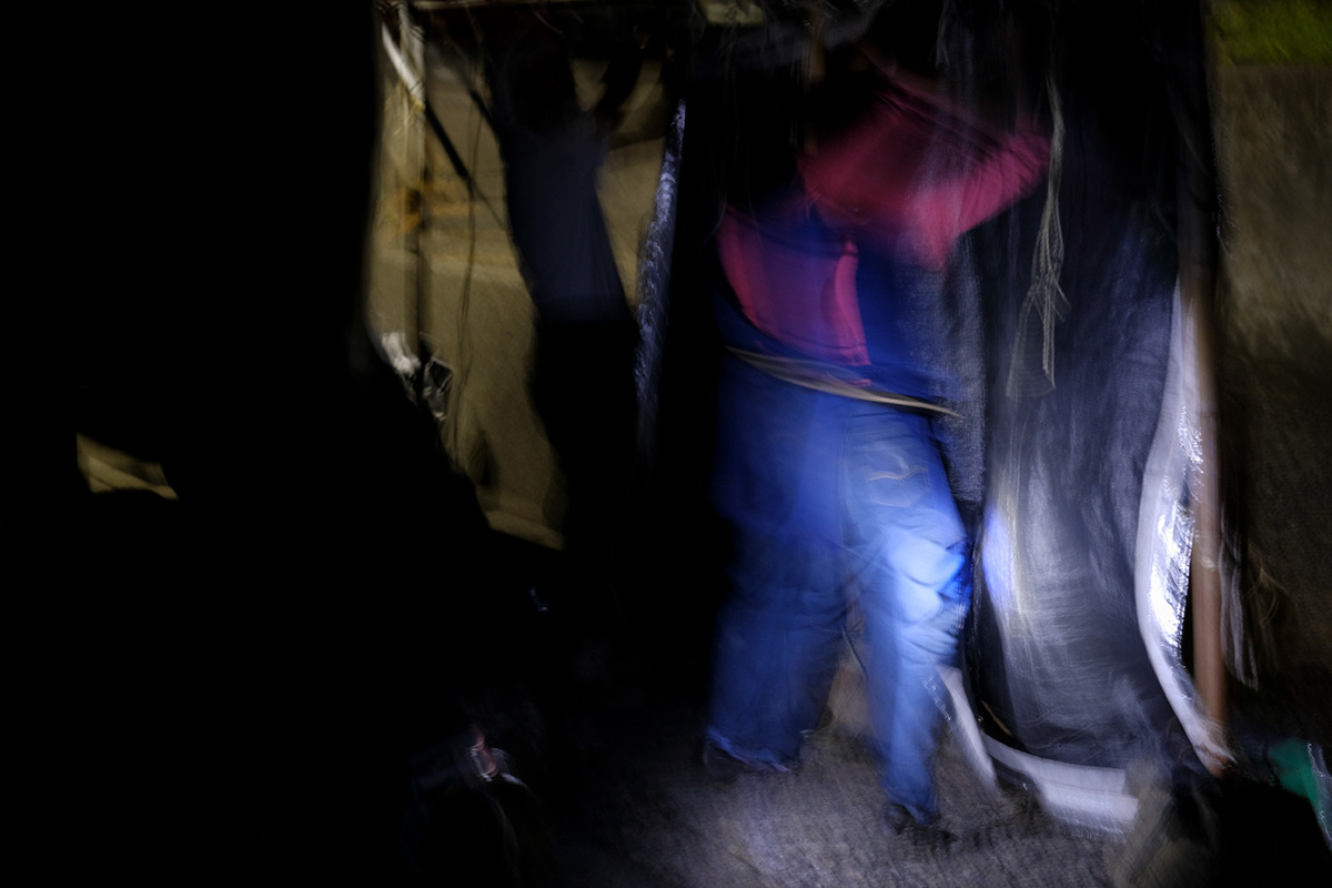 村上花市　flowers, to welcome the spirits of the dead during the Buddhist festival called Bon_c0065410_09101053.jpg