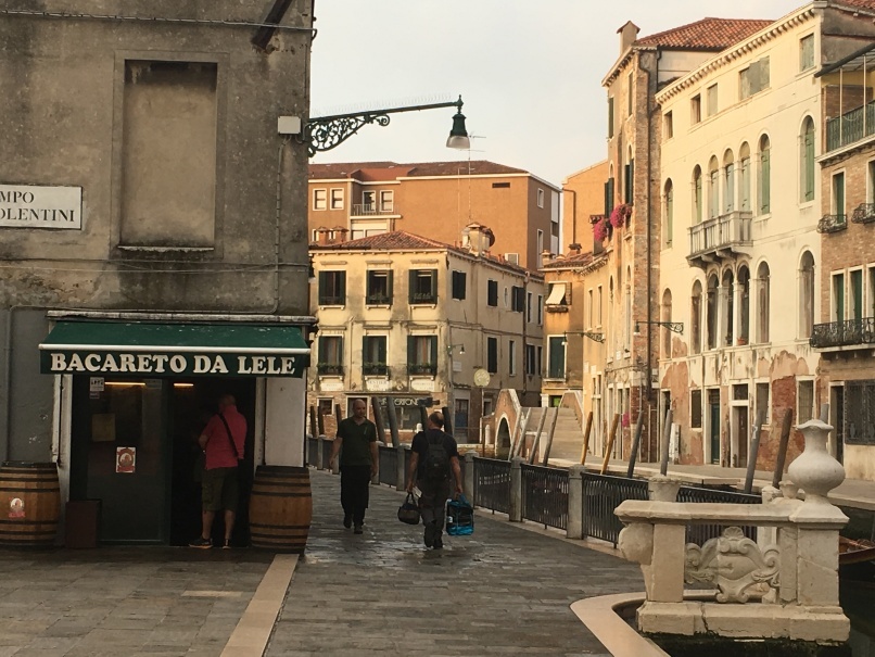 2019夏のイタリア旅行記５　ヴェネツィアのちょっと発見！_d0041729_00372646.jpg