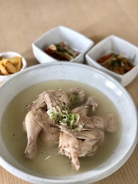 トラジのデザートが食べられるカフェに行きたい_b0060363_22562998.jpeg