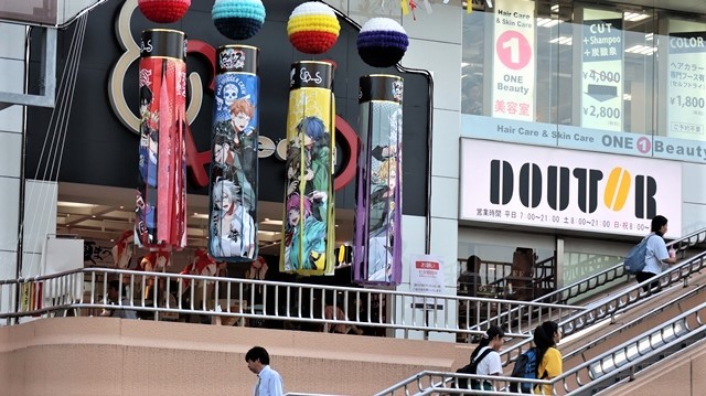 日本の祭り仙台七夕の美しい七夕飾り、日本の祭り「動」と「静」を考える。残虐な京都アニメーション(京アニ)放火事件_d0181492_08510032.jpg