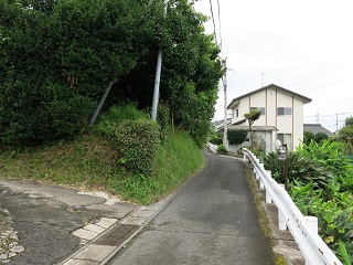 台風の吹き返し続く「終戦記念日」。夜７時半～、三好さんピアノ！_e0130185_1374286.jpg