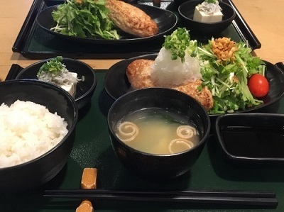 枝豆とゴーダチーズのバトンリベンジ!!六弥太で豆腐ハンバーグを♪_f0231189_17165715.jpg
