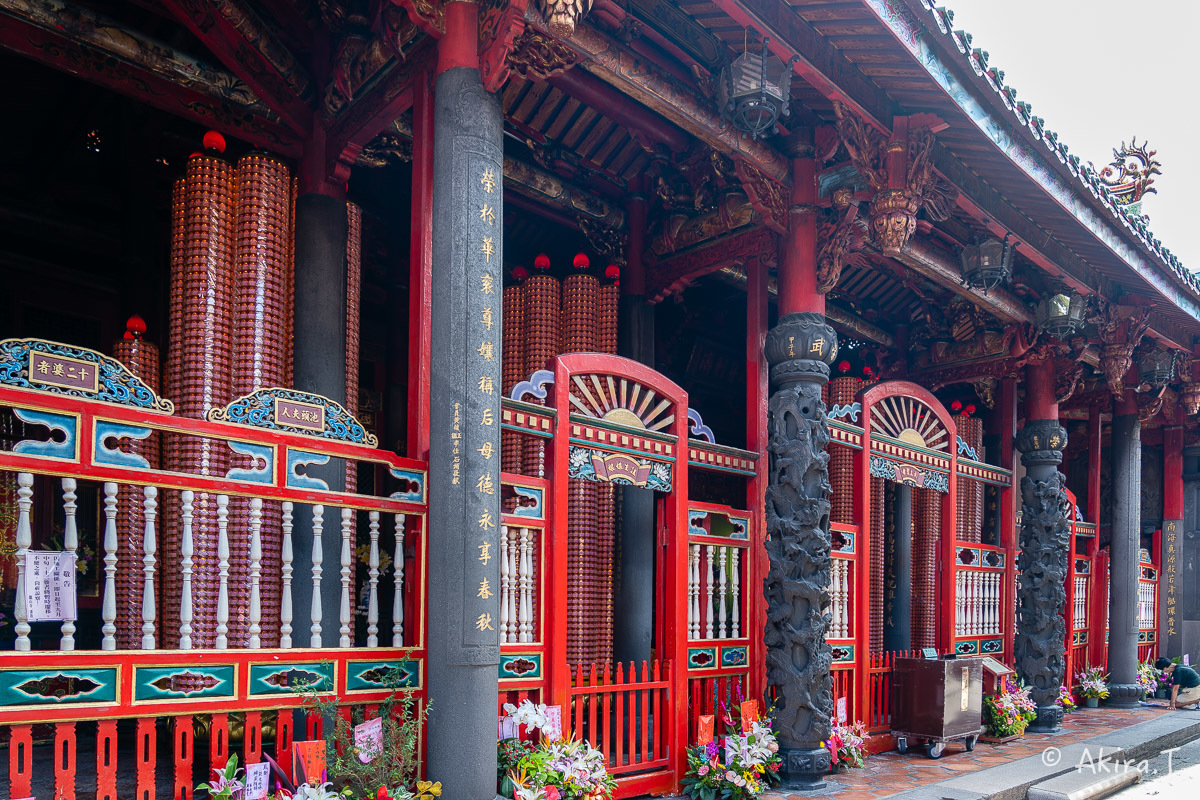 台湾 -8- 〜龍山寺〜_f0152550_15103104.jpg
