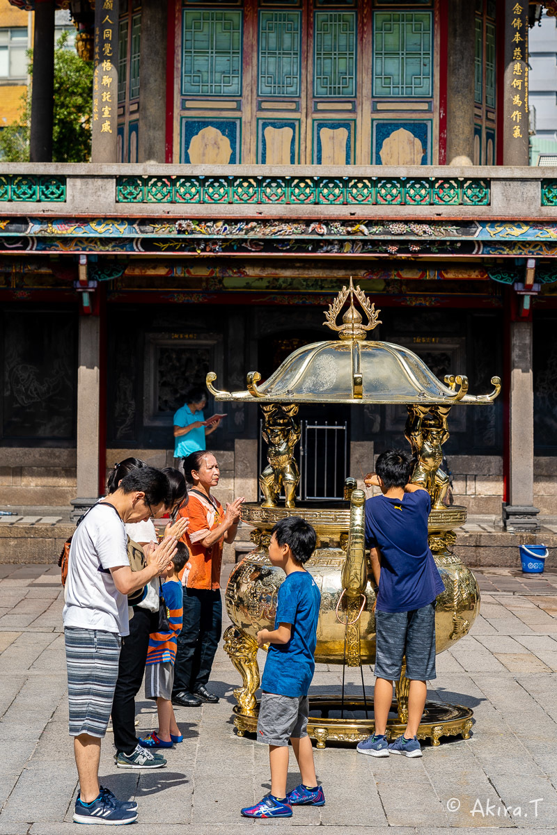 台湾 -8- 〜龍山寺〜_f0152550_15123203.jpg