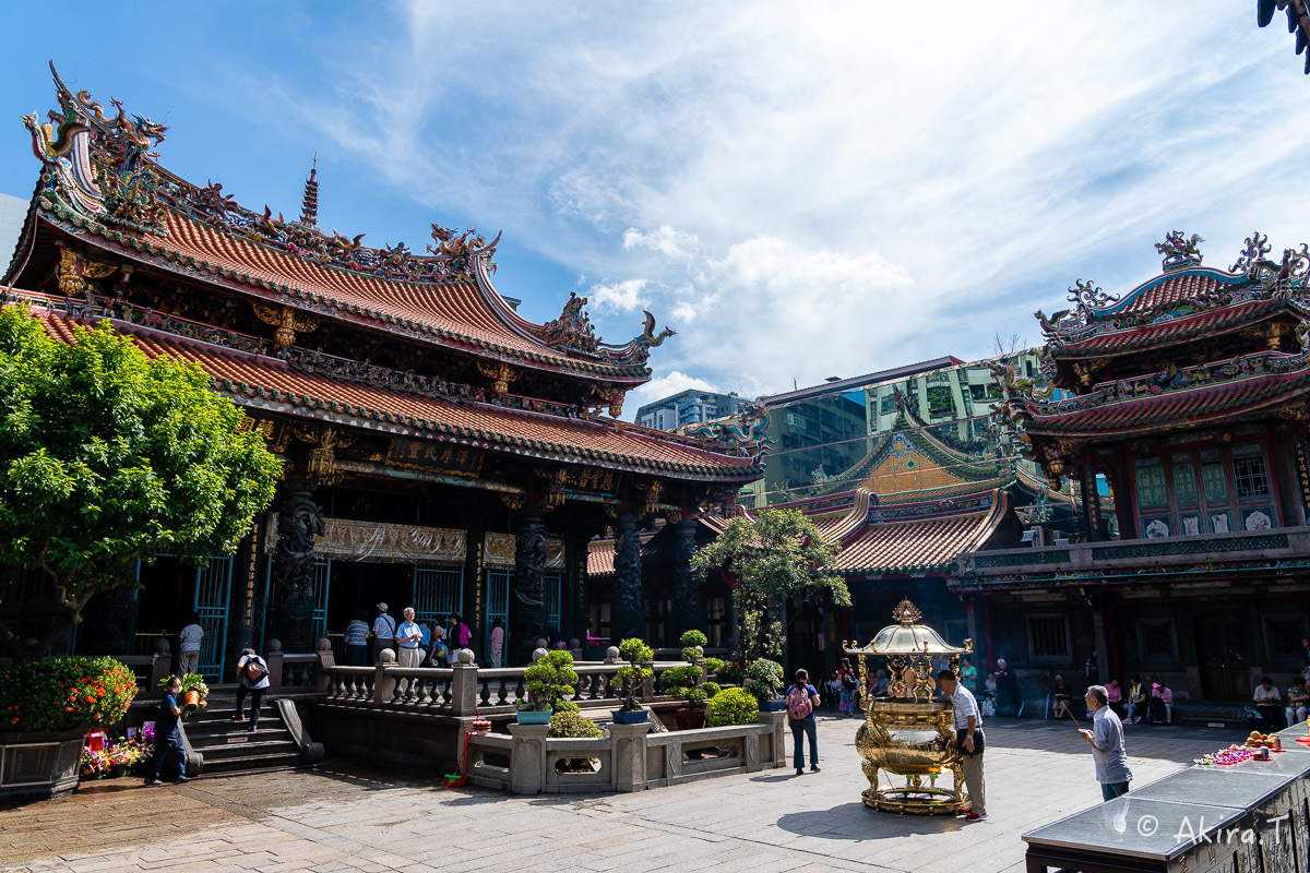 台湾 -8- 〜龍山寺〜_f0152550_15130017.jpg